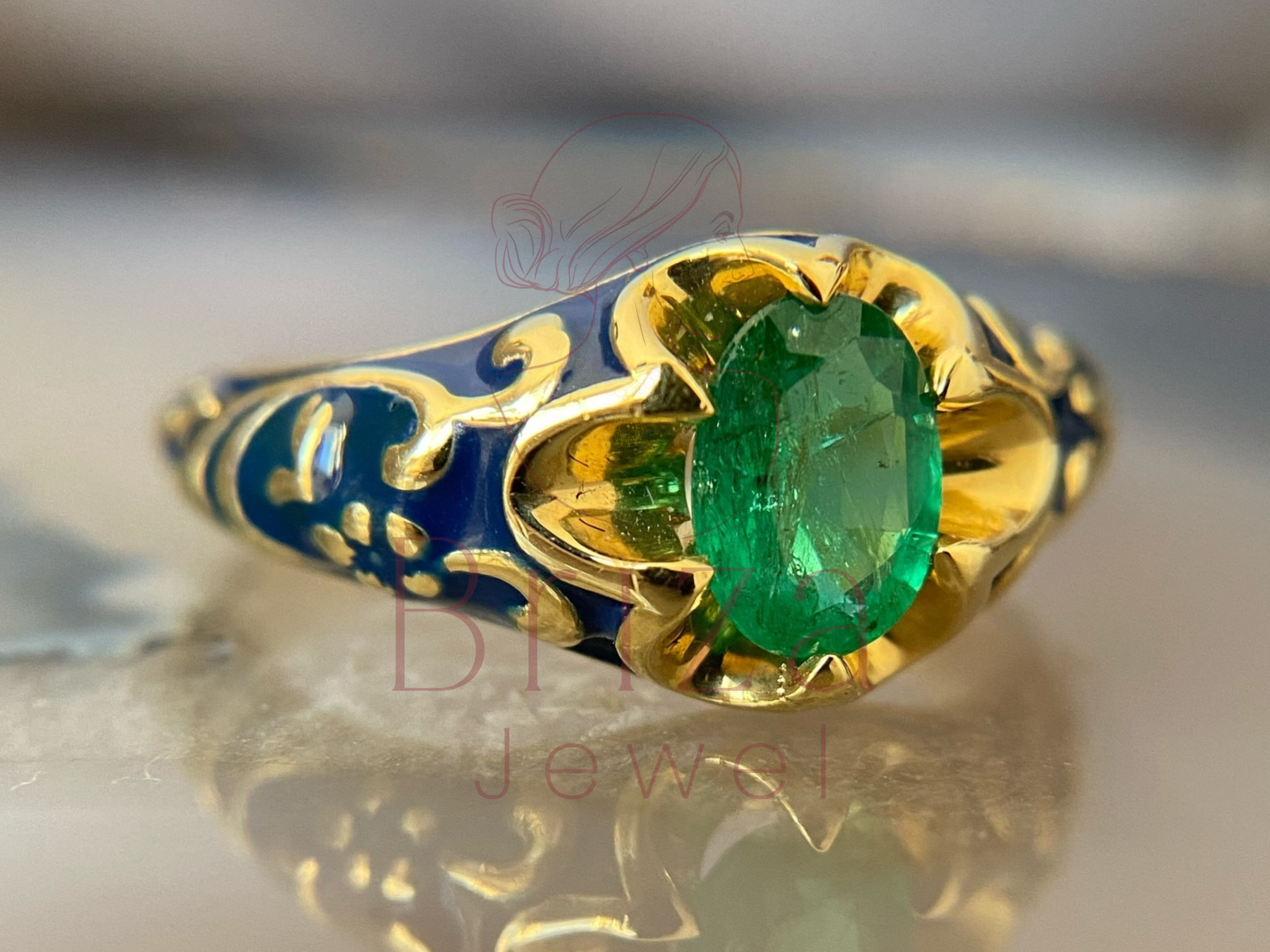 Vintage Emerald Ring | Classic Gold Enamel Birthstone
