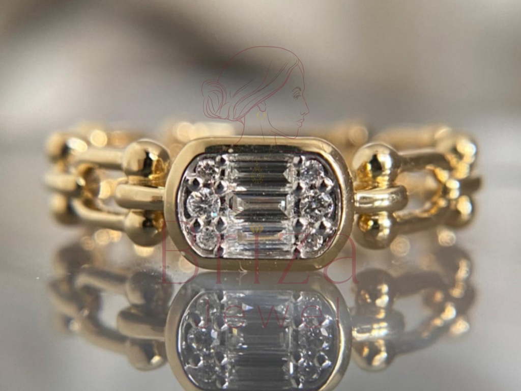 Gold Baguette Diamond Ring | 14K Chain Geometric Band