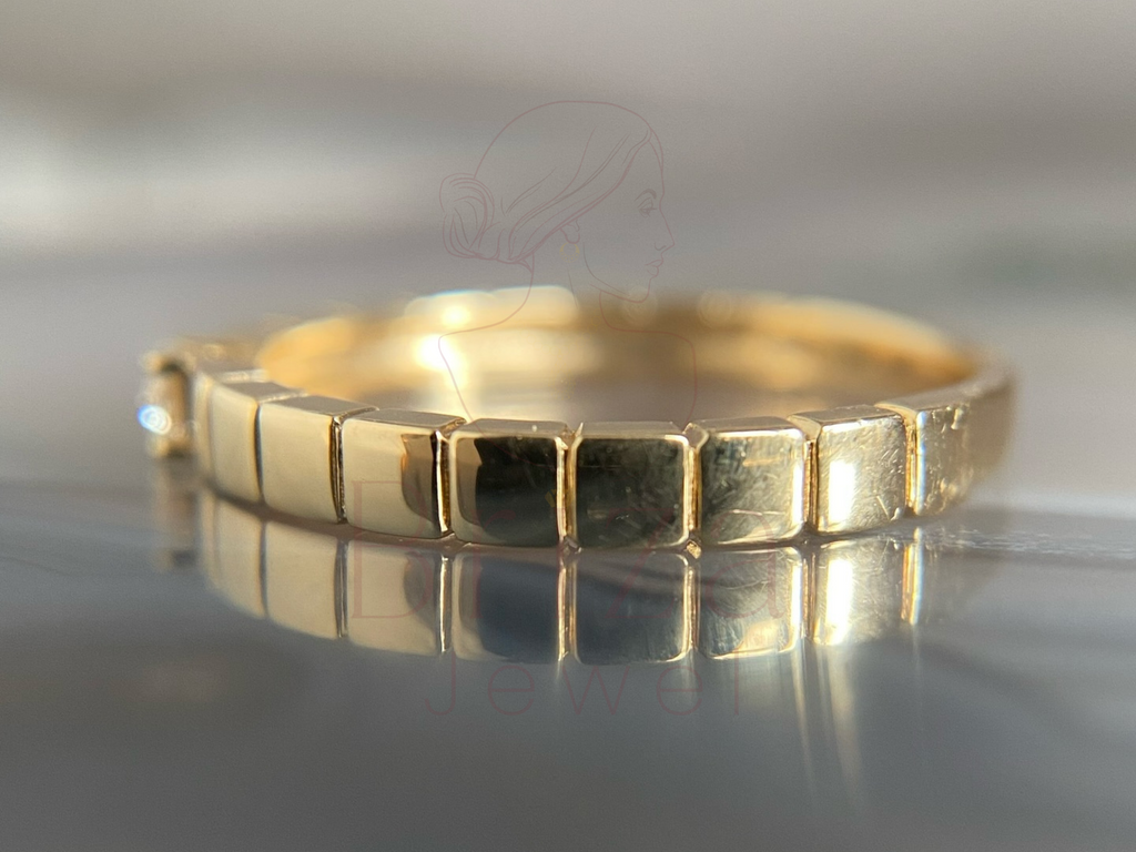 Unisex Wedding Band | Moissanite Solitaire Gold Ring
