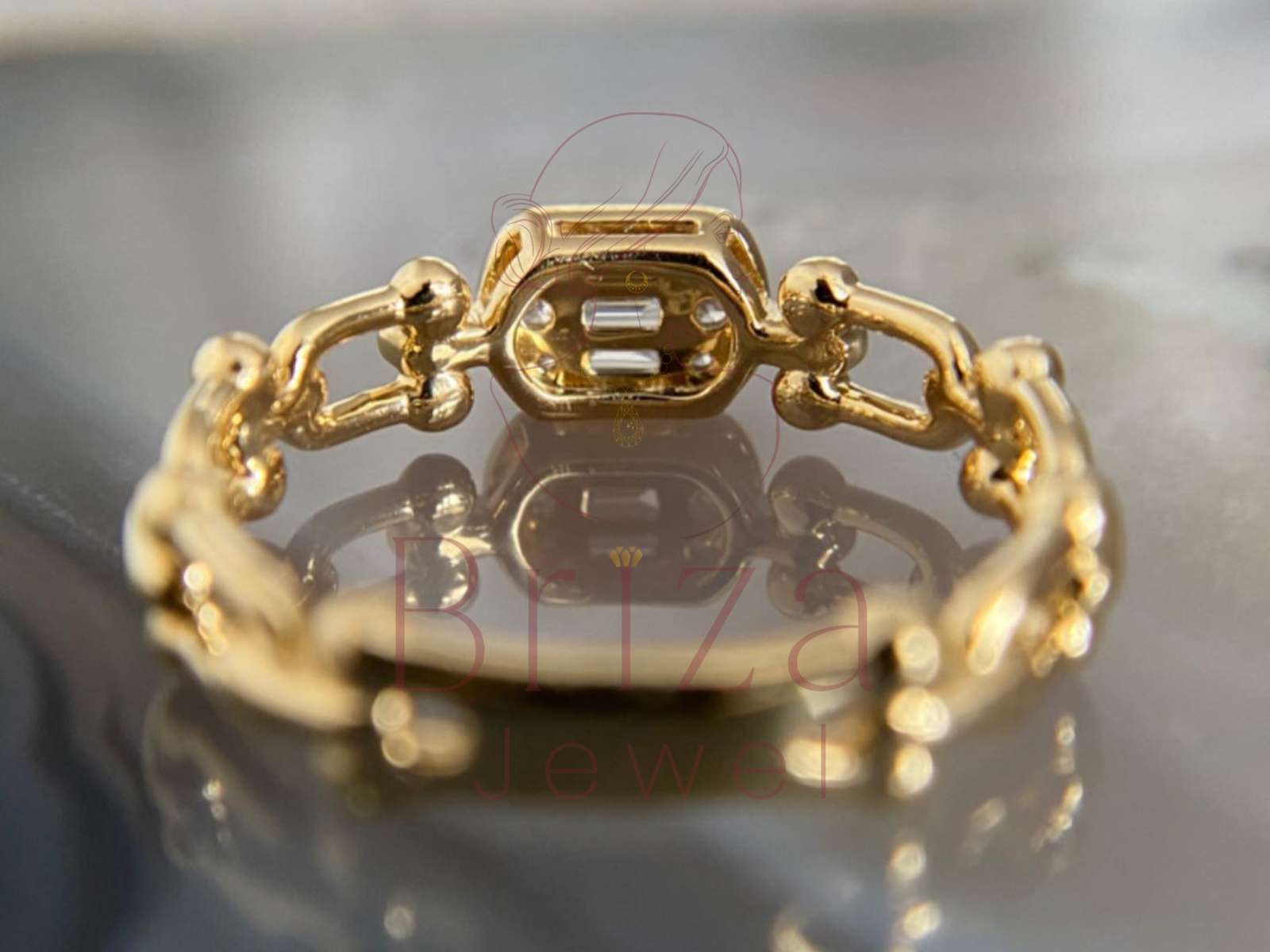Gold Baguette Diamond Ring | 14K Chain Geometric Band