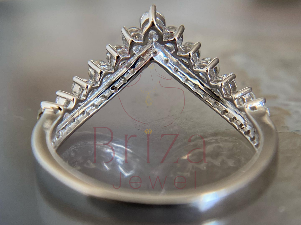 Chevron Engagement Ring in White Gold with Curved Diamond Band