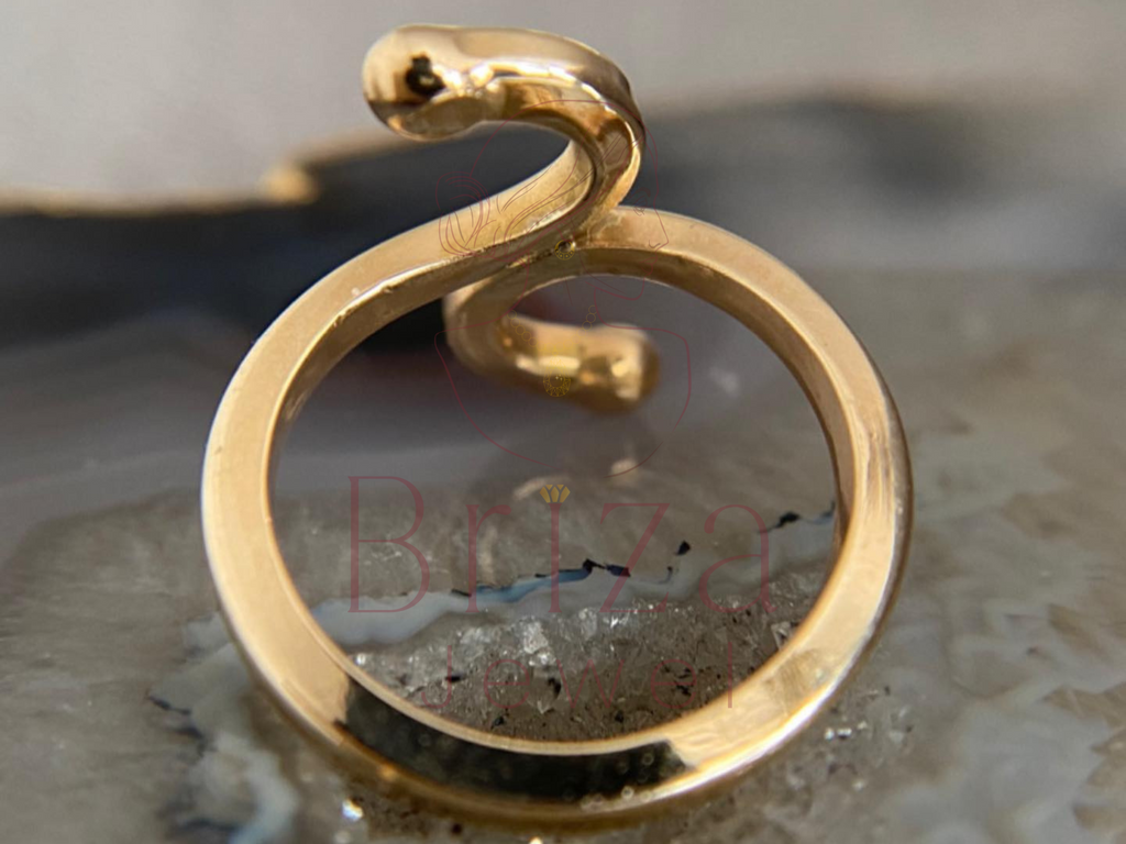 adjustable gold jewelry worn on hand lifestyle view