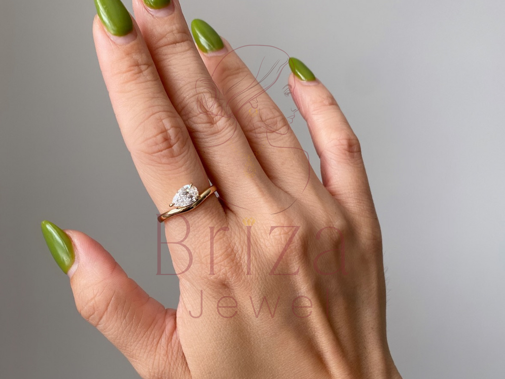 Pear Engagement Ring with Minimalist Teardrop Diamond