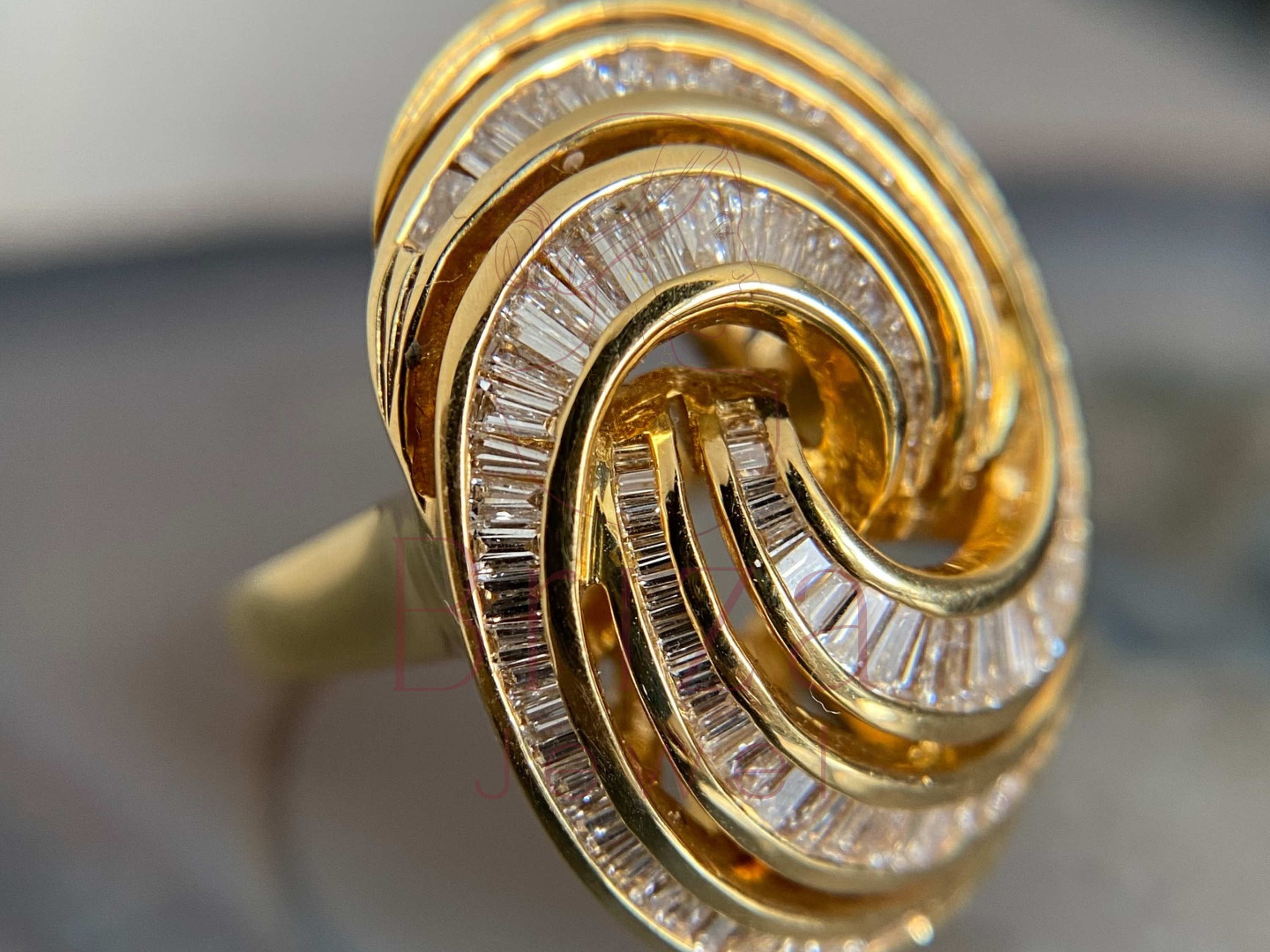 curved diamond band with vintage-inspired design