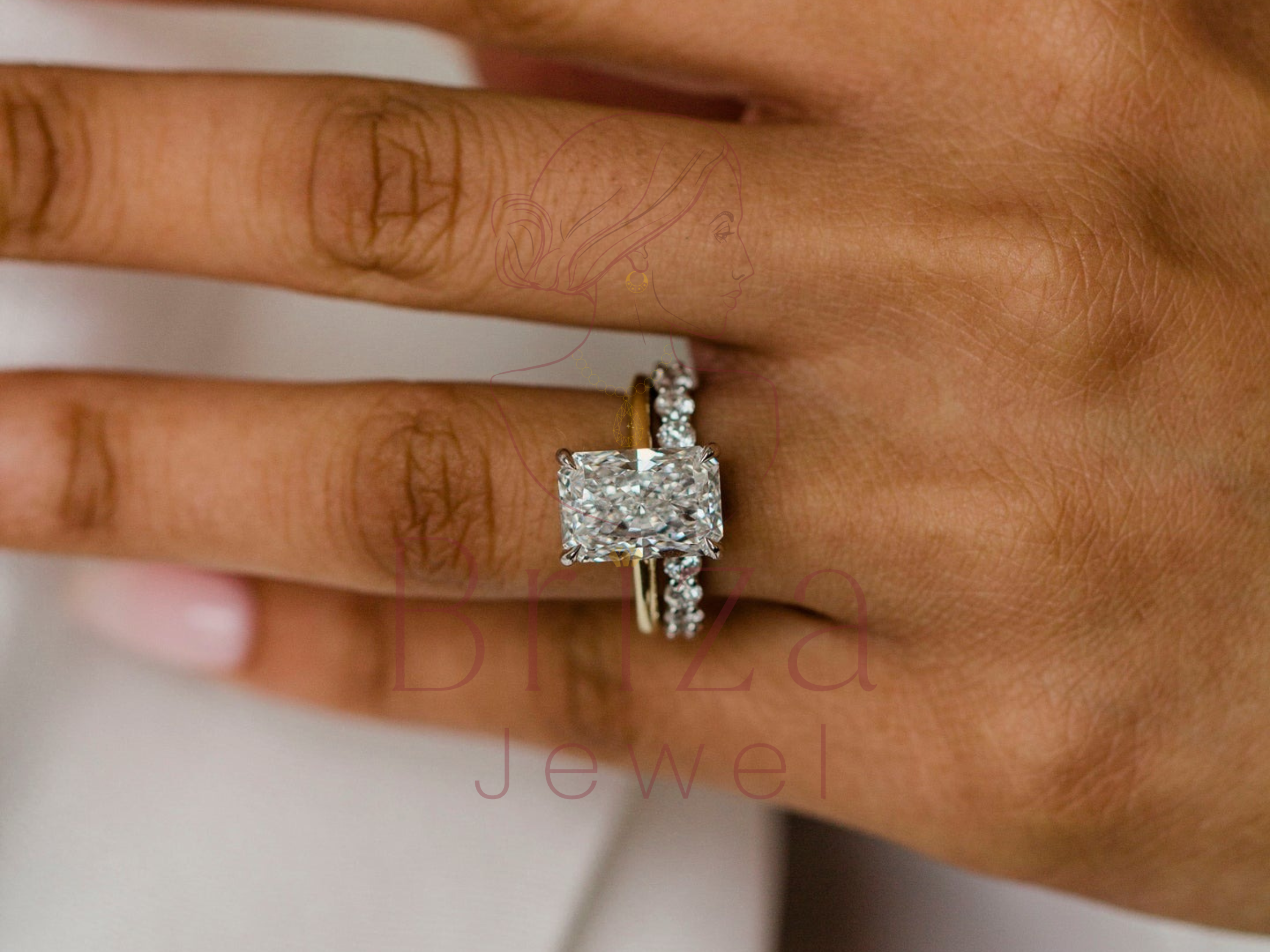 Lab Grown Radiant Cut Engagement Ring – Gold Bridal Ring