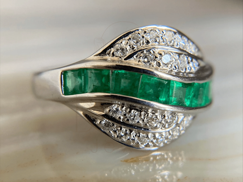 Cocktail Diamond Ring | White Gold Vintage Emerald Ring