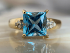 Princess Cut Blue Diamond Ring with Elegant Gold Design
