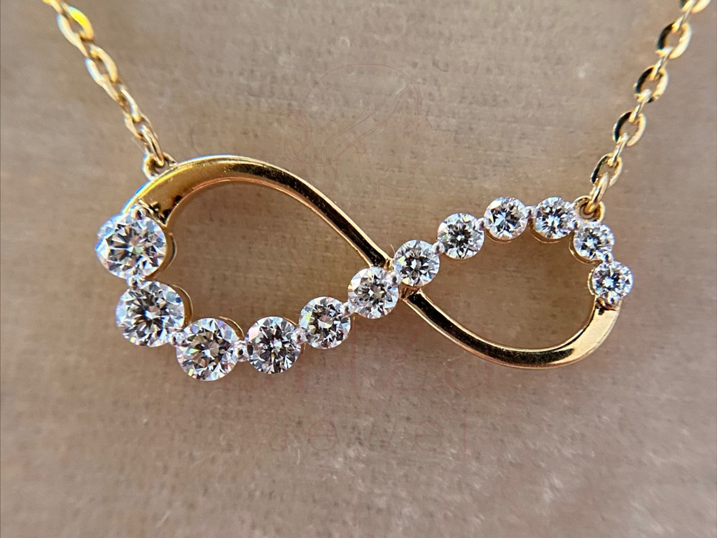 Infinity Diamond Necklace Designed for Modern Elegance