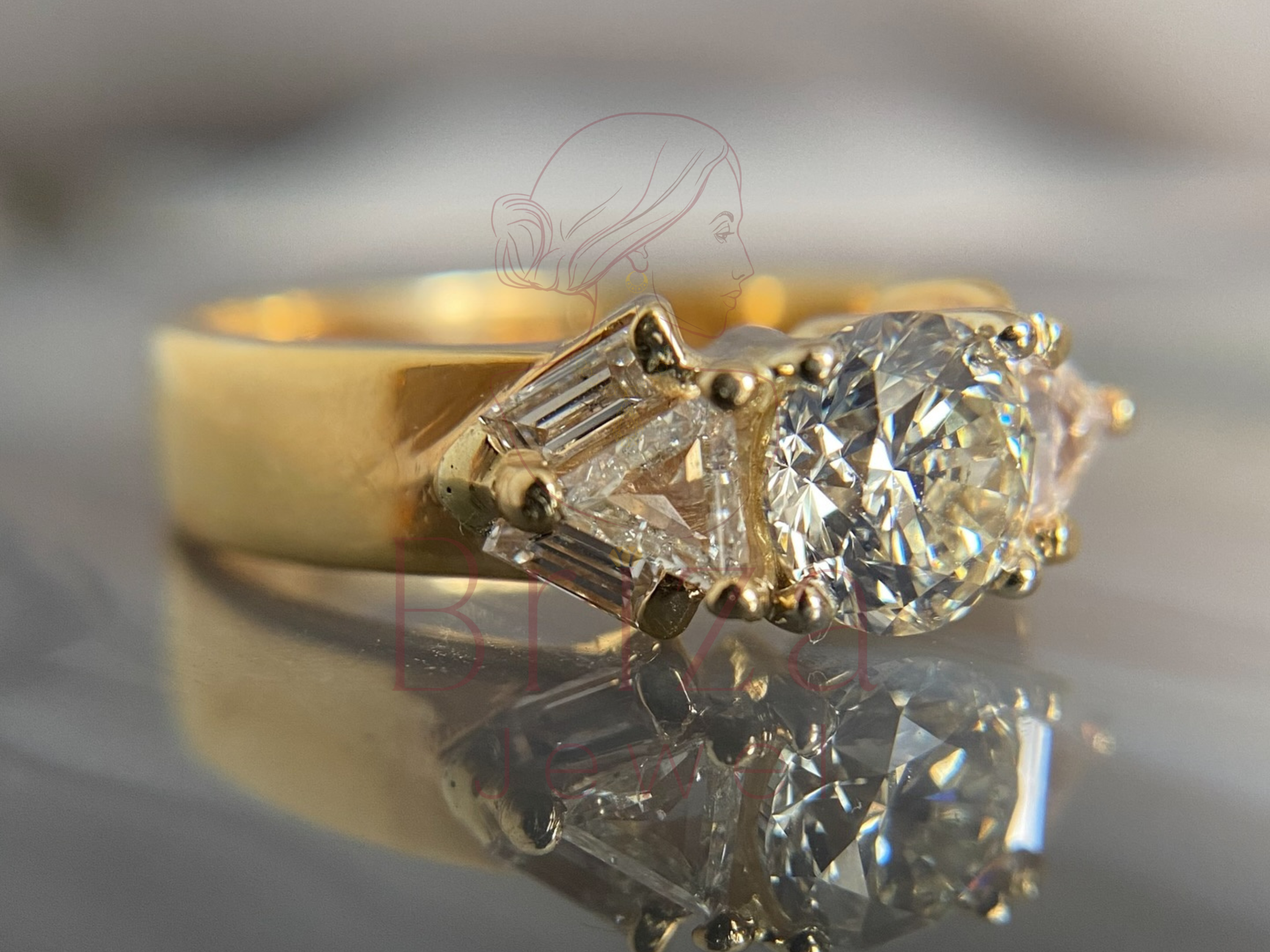 side view of gold band with pavé stone detailing