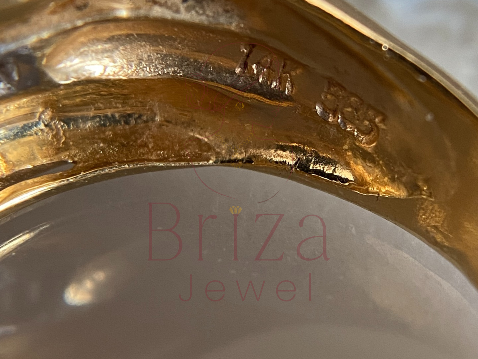Vintage Gold Dome Ring | Baguette Diamond Retro Cocktail Band