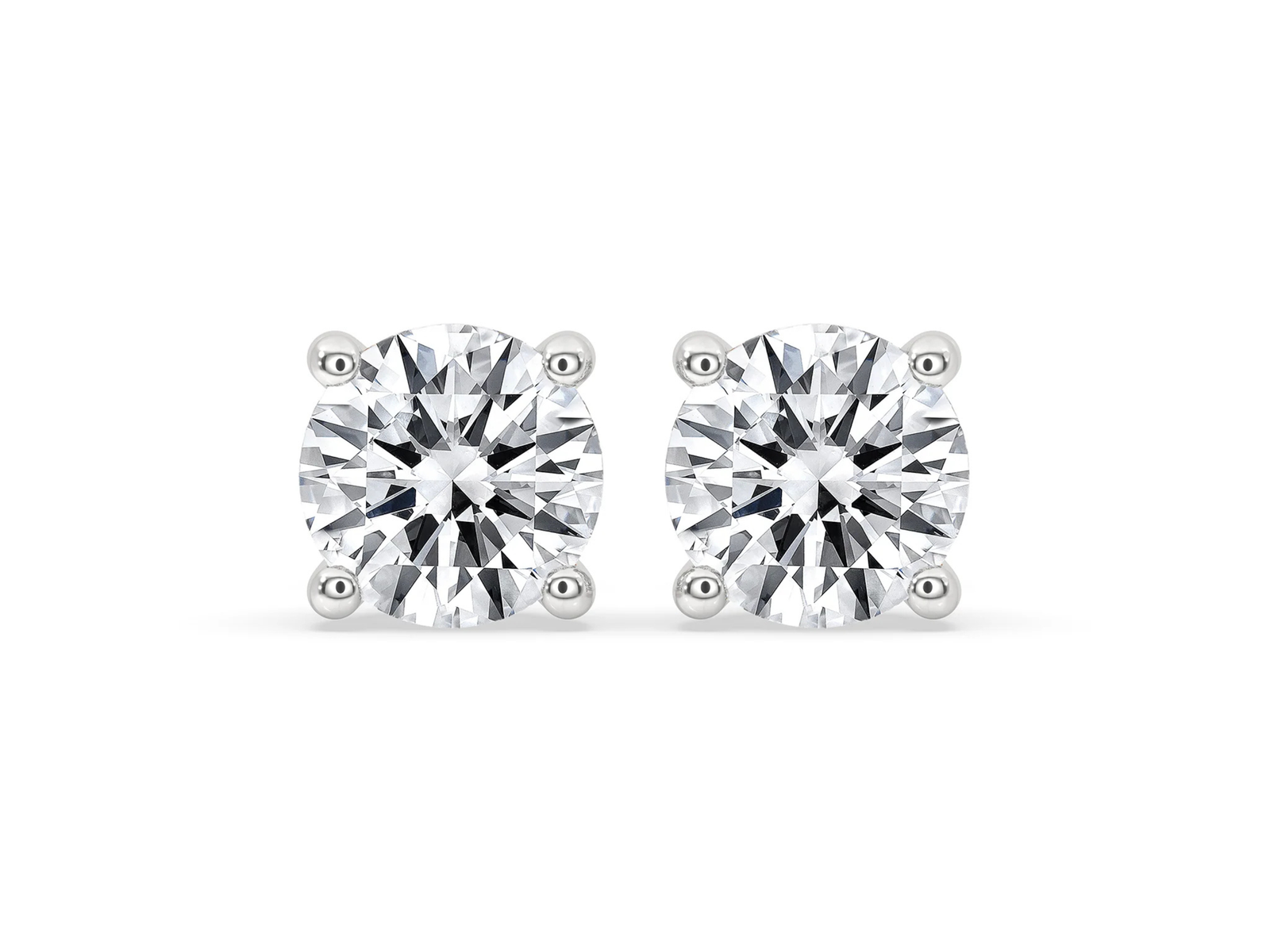 Round Diamond Stud Earrings Designed to Shine Bright