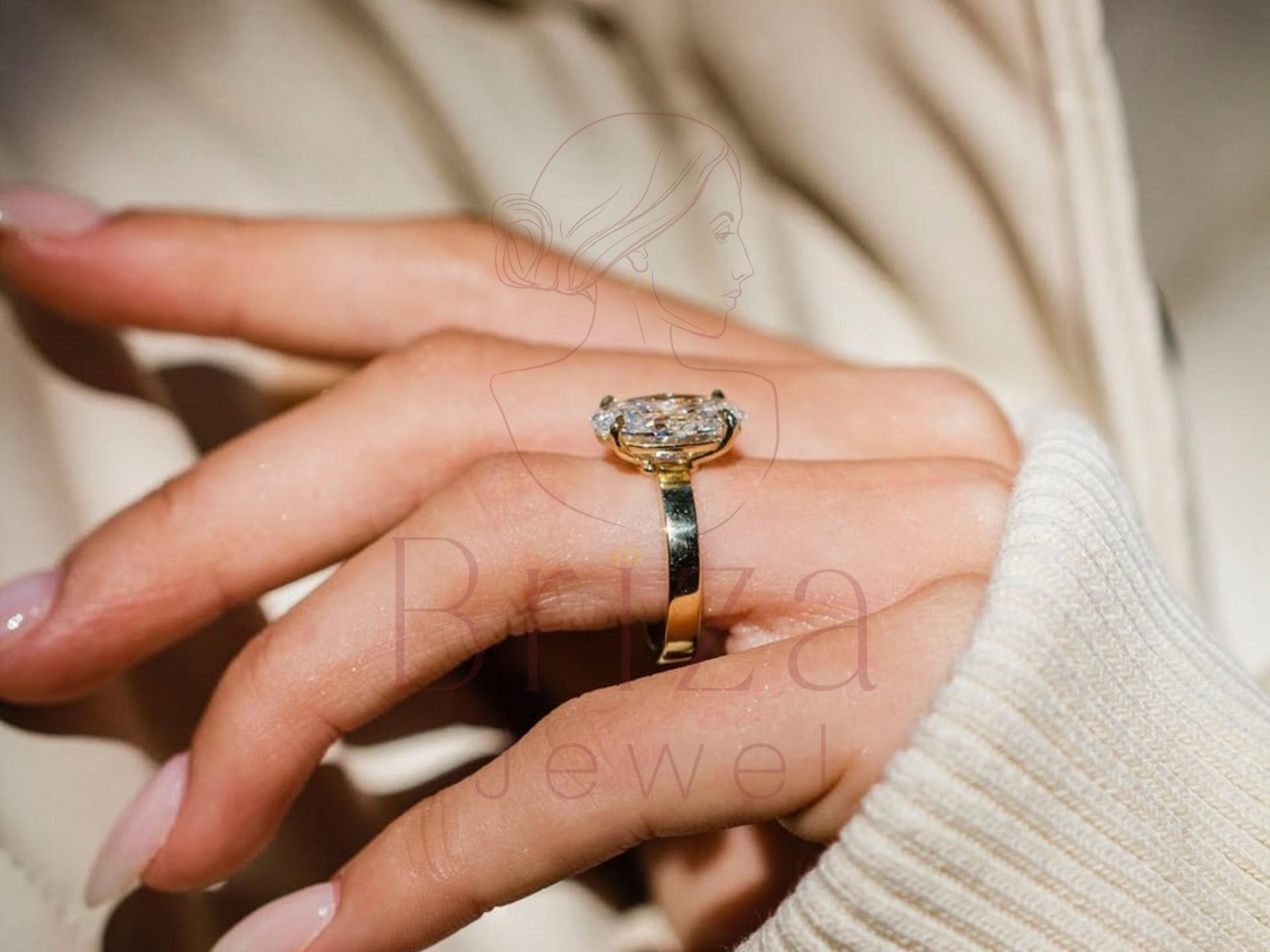 Oval Diamond Ring – Elegant Gold Engagement Jewelry for Her