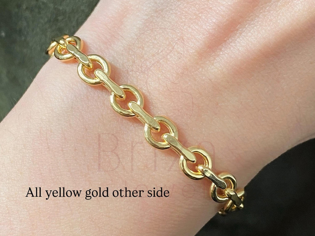 Gold bracelet by Briza Jewel