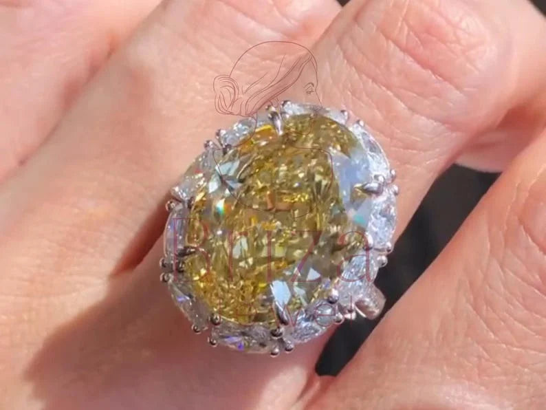 Unique Engagement Ring for Women - Oval Halo | Briza Jewel
