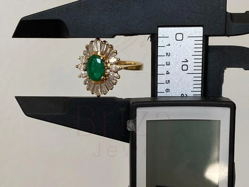 Vintage Oval Ring - Yellow Gold Diamond | Briza Jewel