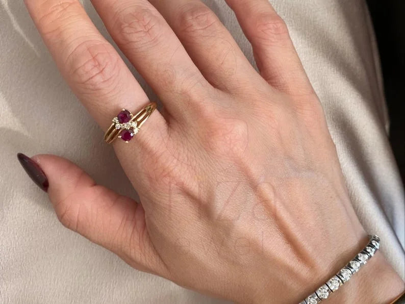 Ruby and Diamond Gold Ring - Vintage | Briza Jewel