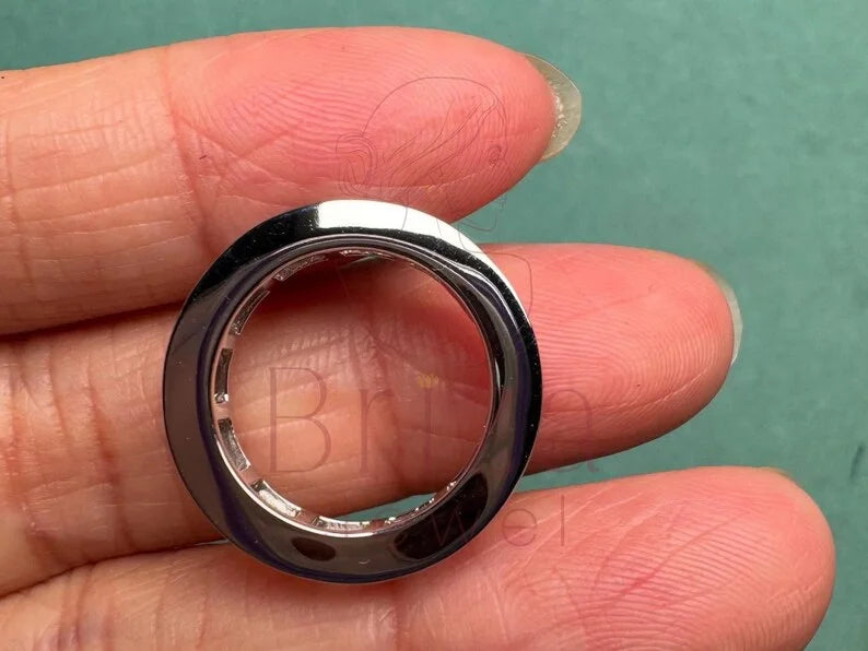 Baguette Moissanite Band - Eternity Ring | Briza Jewel