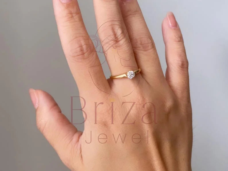 Solitaire Round Engagement Ring - 14K Gold Diamond Minimalist | Briza Jewel