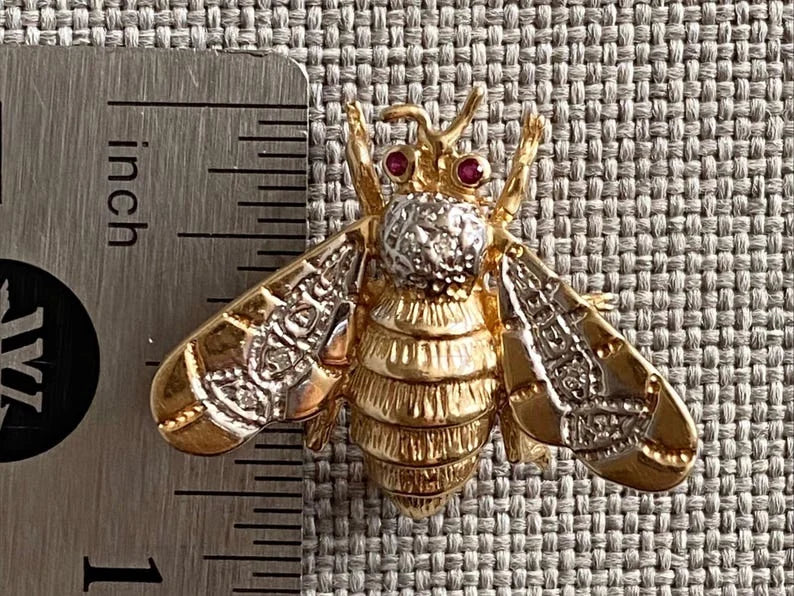Bee Brooch Pin - Gold Diamond Vintage | Briza Jewel