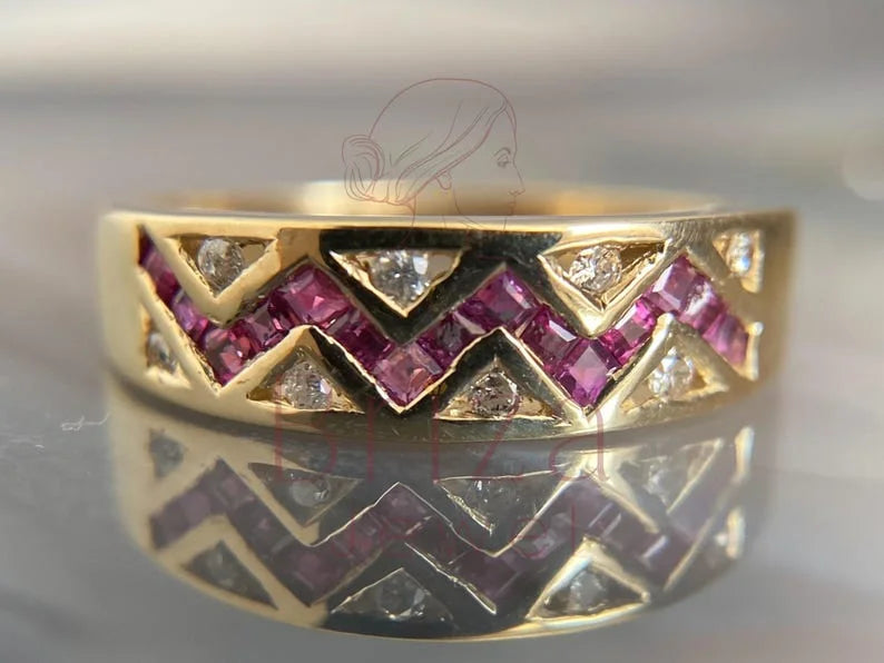 Wedding Band Chevron - Lab Grown Gold Diamond Vintage Ring | Briza Jewel
