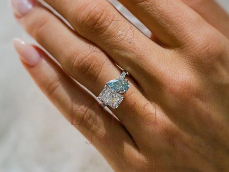 Mother Ring Two Stone - White Gold Radiant Diamond Toi et Moi | Briza Jewel