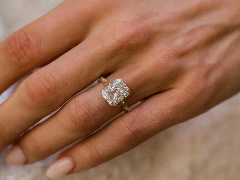 Engagement ring style | Briza Jewel