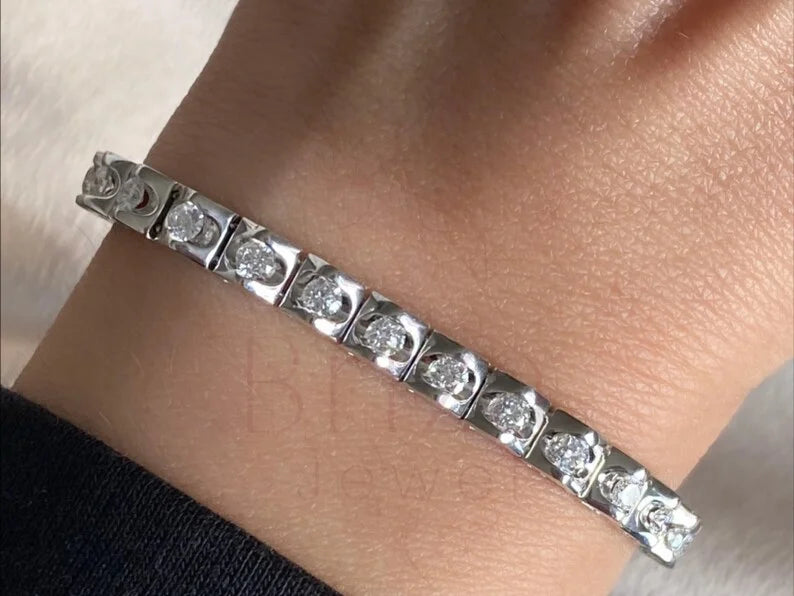 Round Diamond Tennis Bracelet - 18K White Gold | Briza Jewel