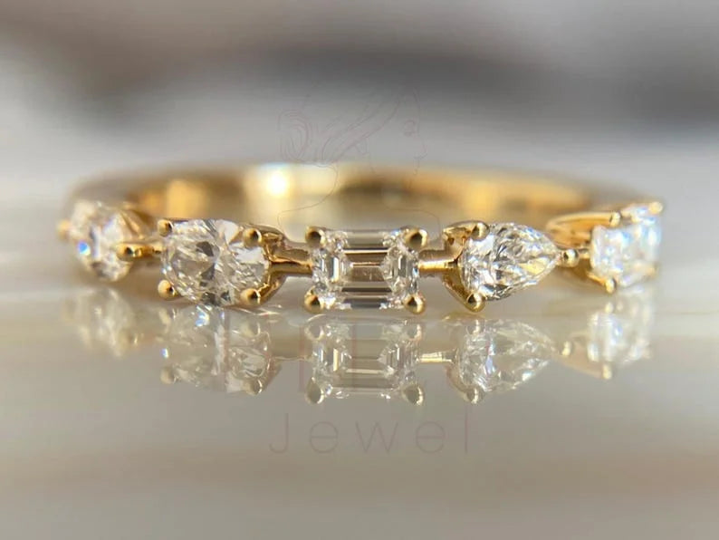 18K Gold Wedding Band - 14K Yellow Gold Diamond Ring | Briza Jewel
