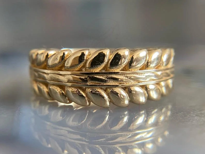 Vintage Gold Leaf Band – Textured Nature Wedding Band | Briza Jewel