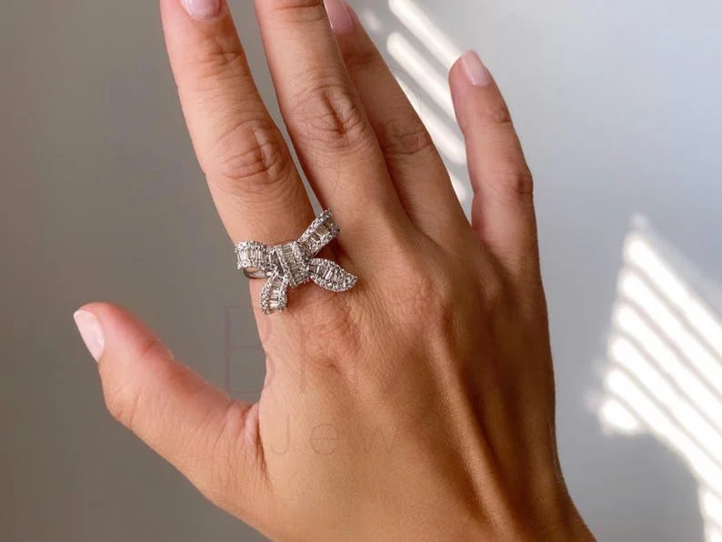 Baguette Diamond Engagement Ring | Briza Jewel