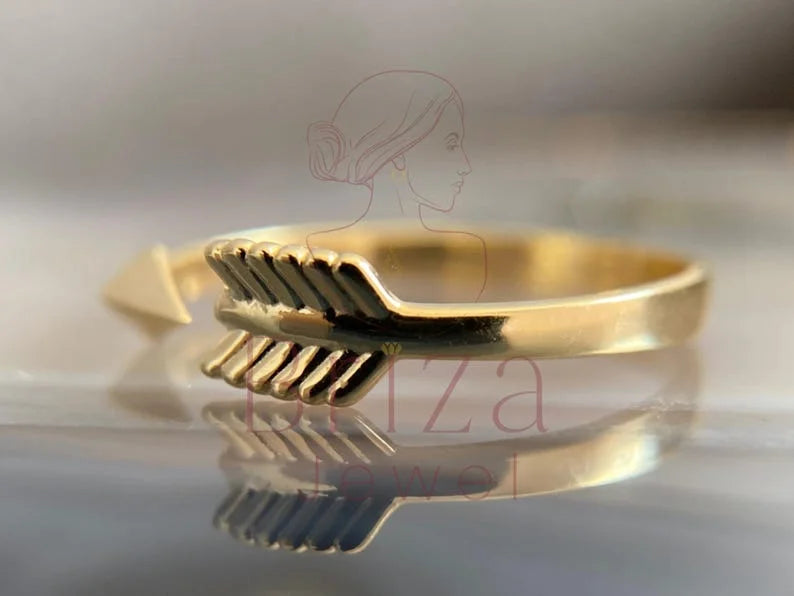 Simplistic Engagement Ring - Gold | Briza Jewel