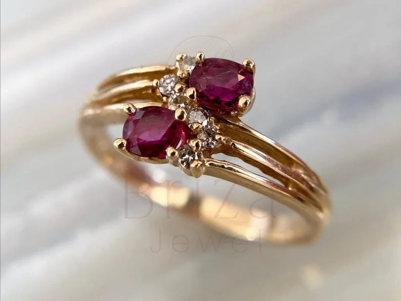 Ruby and Diamond Gold Ring - Vintage | Briza Jewel