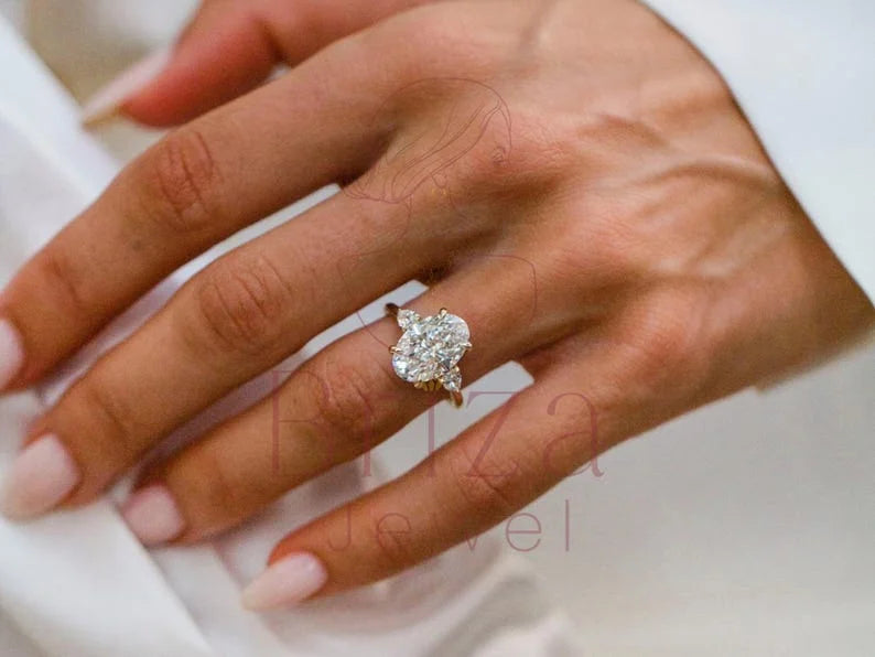 Oval Cut Engagement Ring - Lab Grown Gold Diamond Vintage | Briza Jewel