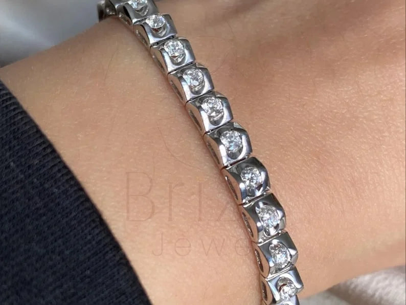 Round Diamond Tennis Bracelet - 18K White Gold | Briza Jewel