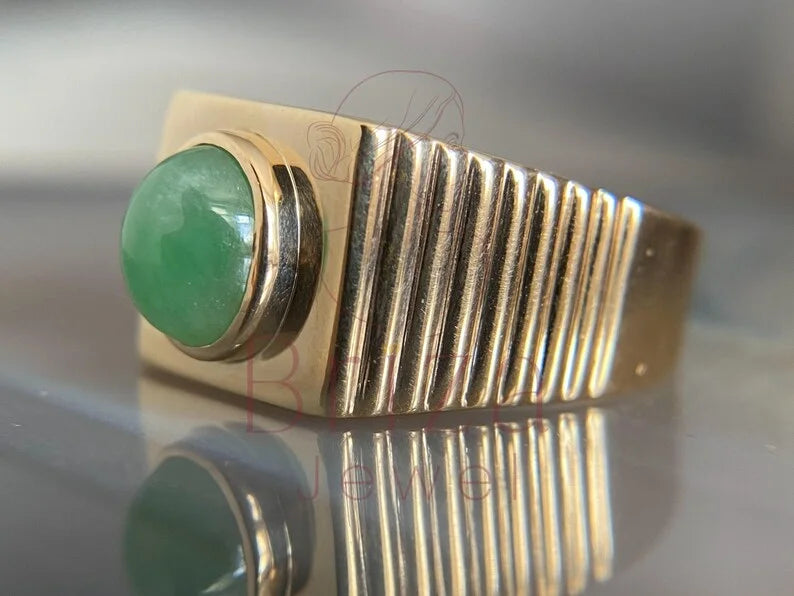 Green Jade Ring - Gold Vintage | Briza Jewel