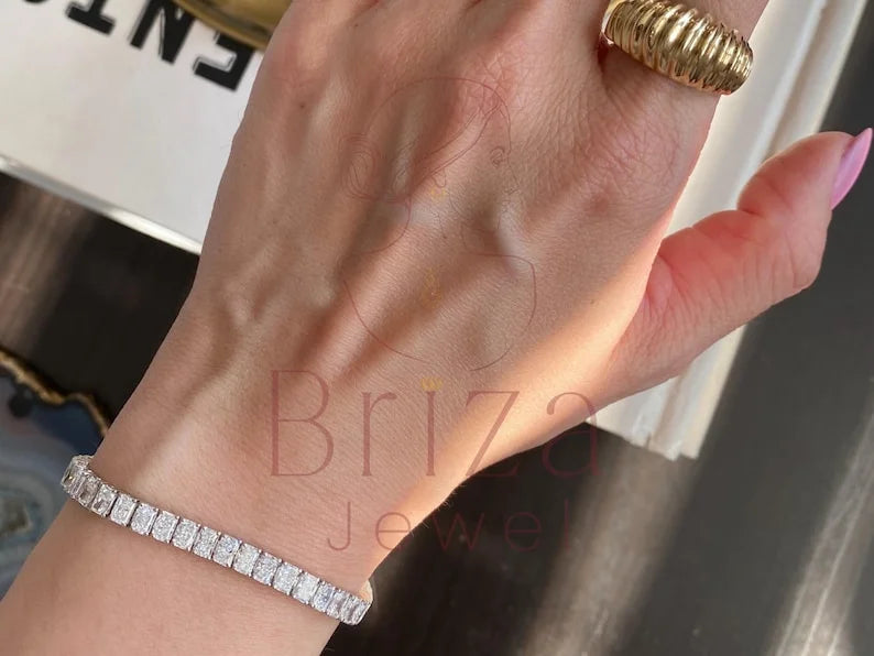 Emerald Tennis Bracelet - Lab Grown White Gold Diamond | Briza Jewel
