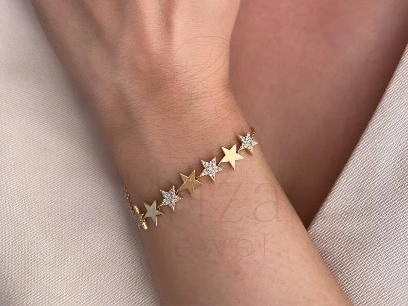Gold Star Charm Bracelet - Lab Grown Diamond | Briza Jewel