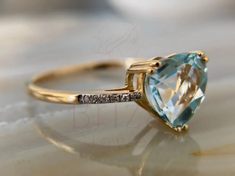Blue Topaz Heart Ring - Gold Diamond | Briza Jewel