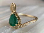 Pear Cut Emerald Ring - Lab Grown Gold Diamond | Briza Jewel