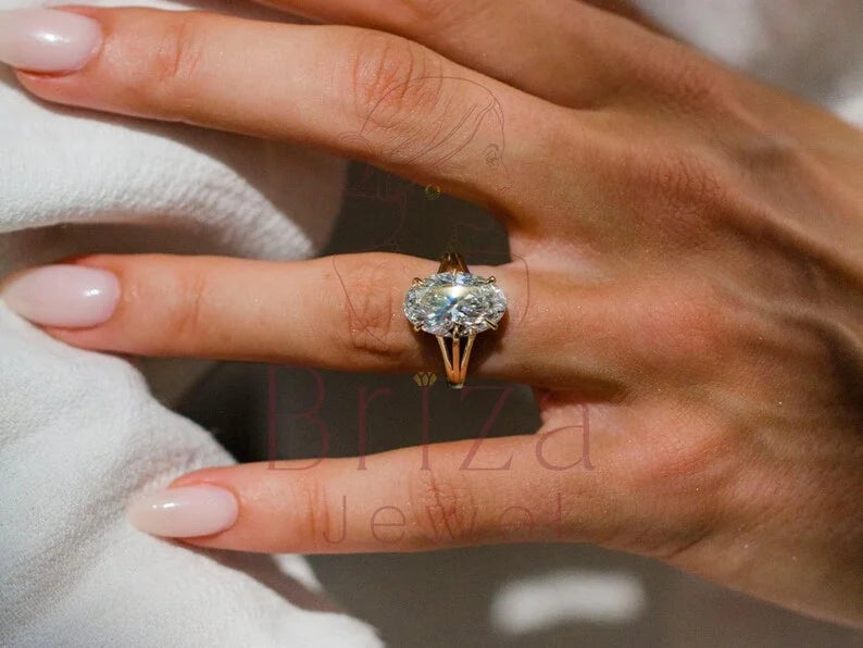 Oval Solitaire Engagement Ring - Lab Grown 14K Yellow Gold Diamond | Briza Jewel