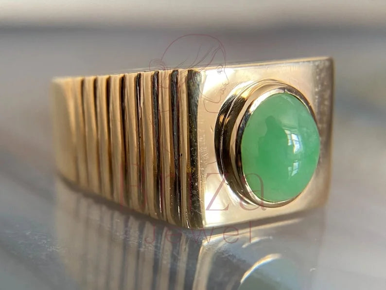 Green Jade Ring - Gold Vintage | Briza Jewel