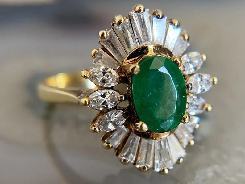 Vintage Oval Ring - Yellow Gold Diamond | Briza Jewel