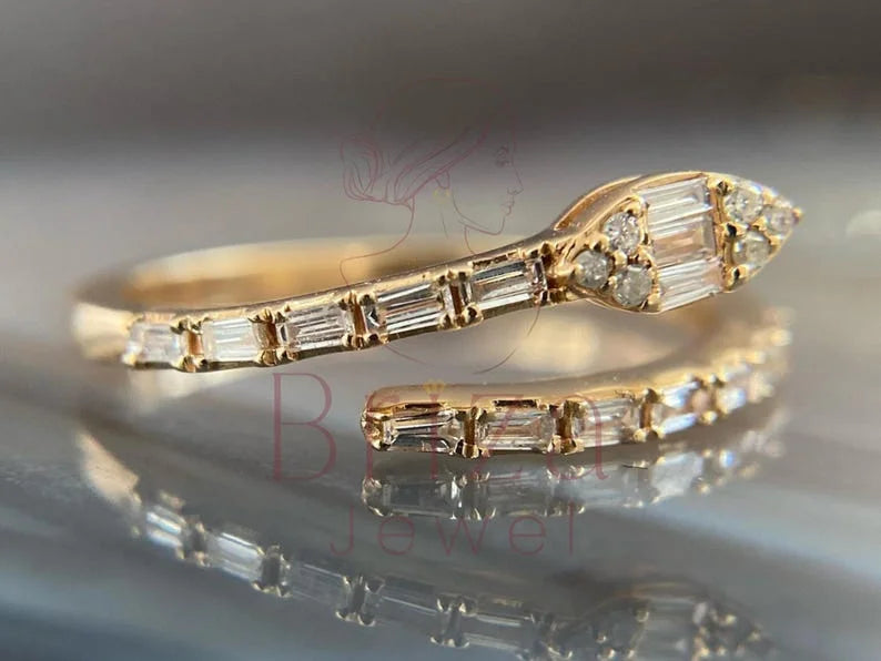 Diamond Snake Ring - Lab Grown Gold Baguette | Briza Jewel