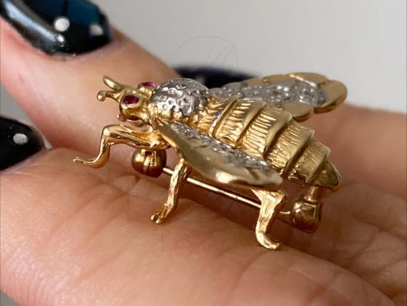 Bee Brooch Pin - Gold Diamond Vintage | Briza Jewel