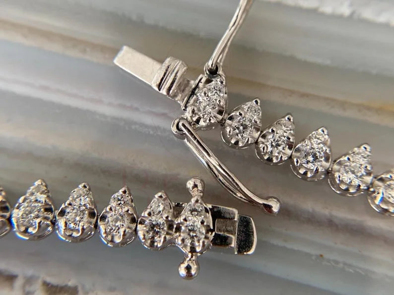Round Diamond Tennis Bracelet - White Gold | Briza Jewel