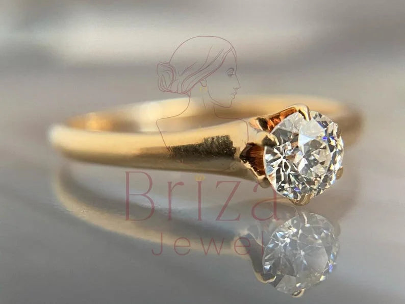 Solitaire Round Engagement Ring - 14K Gold Diamond Minimalist | Briza Jewel