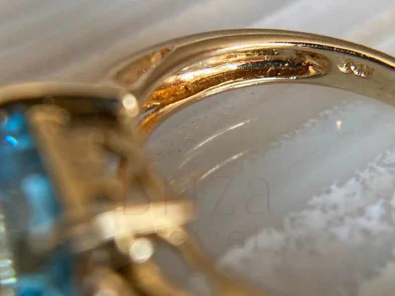 Princess Cut Blue Diamond Ring - Gold Diamonds | Briza Jewel