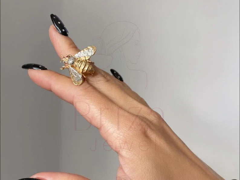 Bee Brooch Pin - Gold Diamond Vintage | Briza Jewel