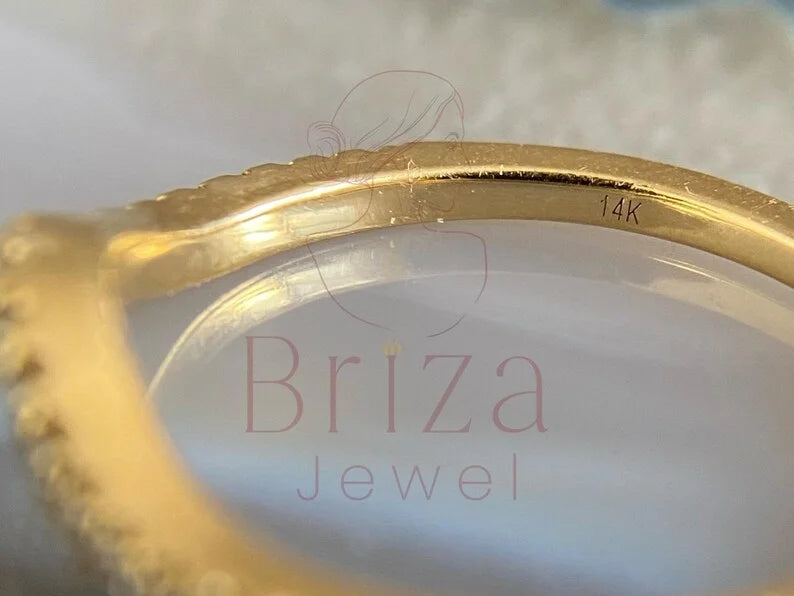 Chevron Diamond Wedding Band - Lab Grown Gold Ring | Briza Jewel