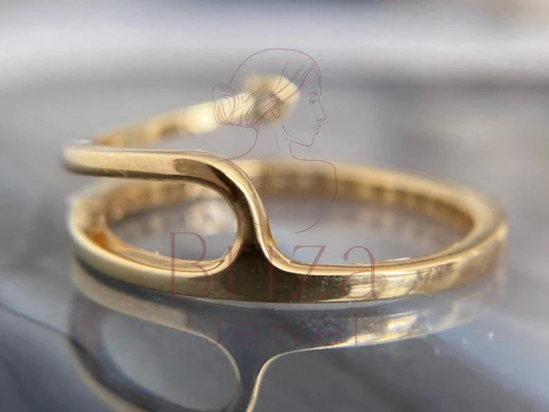 Unique Promise Ring - Lab Grown Gold Diamond Solitaire | Briza Jewel